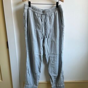 Zara Light Gray Cropped Drawstring Jogger Pants